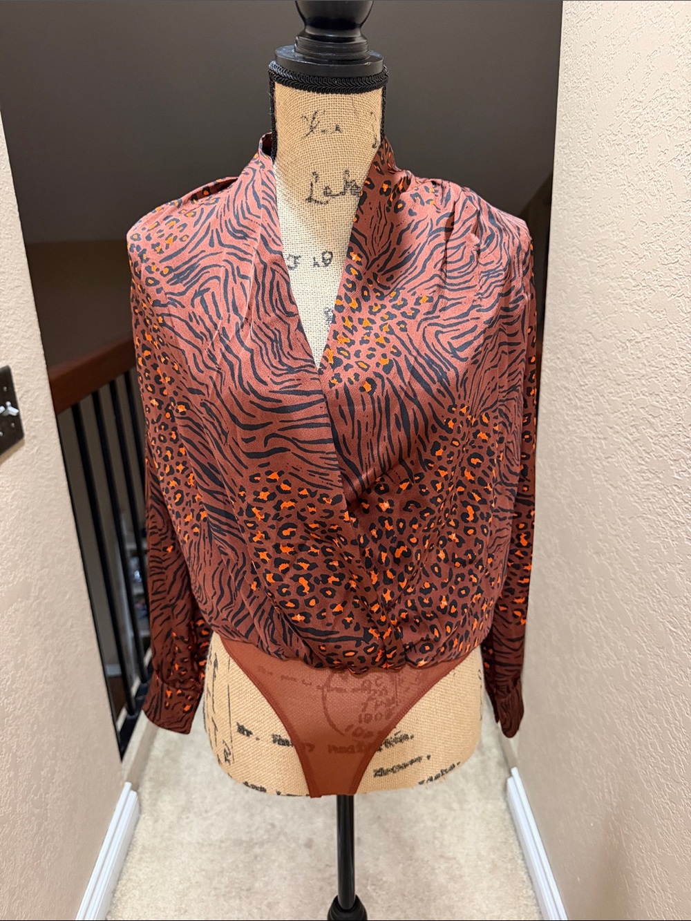 Astr Brown and Orange Animal-Print Satin Wrap Bodysuit NWOT - Picture 8 of 10